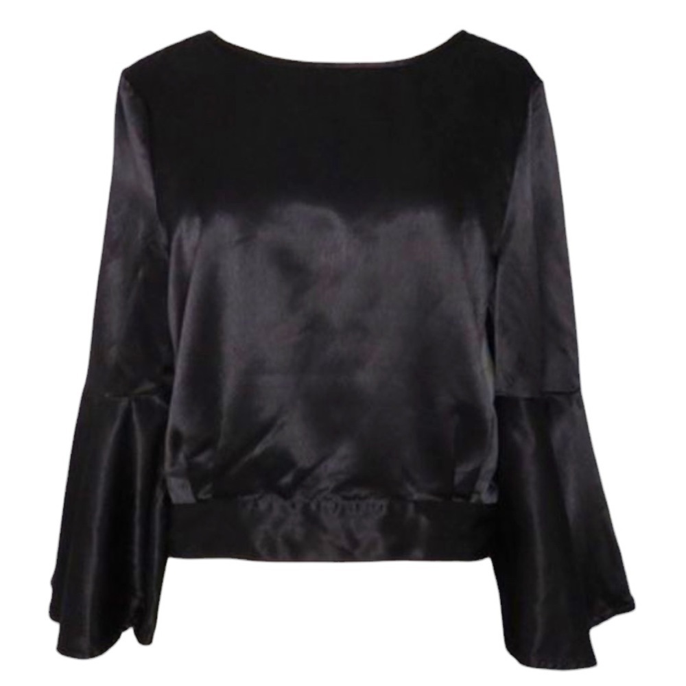 Jack by BB Dakota Black Satin Bell Sleeve Top Gorgeous Elegant Flattering